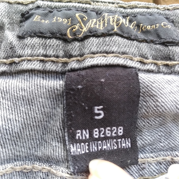 #330 Southpole Grey Faded Junior 5 Bootcut Low Rise Jeans - Picture 5 of 16
